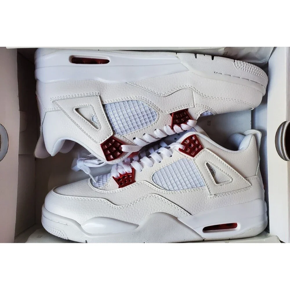 Air Jordan 4 Retro Metallic Red. Size 9.5